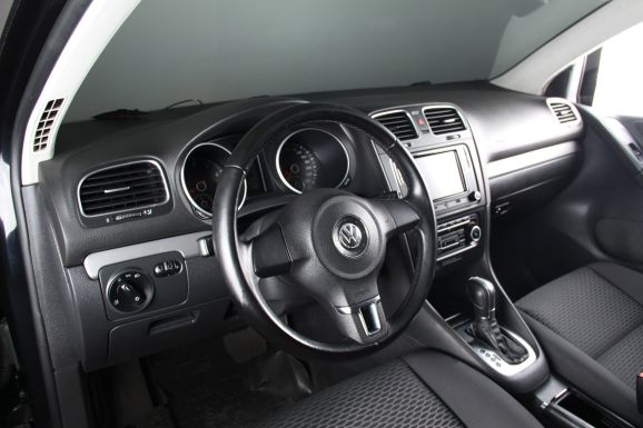 Volkswagen Golf, 1.6 л, Робот, 2012 фото 9