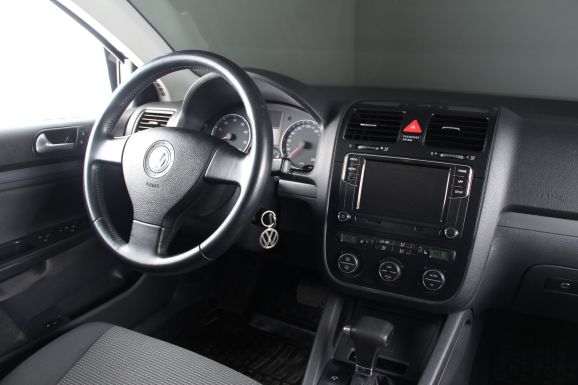 Volkswagen Jetta, 1.6 л, АТ, 2010 фото 12