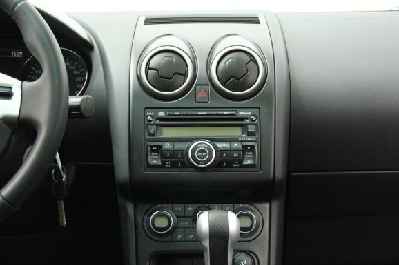 Nissan Qashqai+2 LE+, 2.0 л, Вариатор, 2010 фото 10