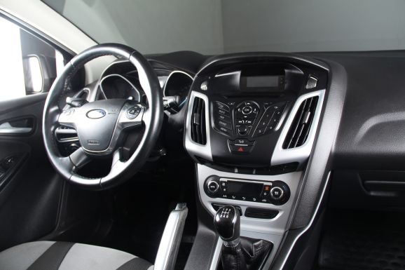 Ford Focus, 1.6 л, МТ, 2012 фото 12