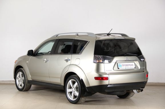 Mitsubishi Outlander, 2.4 л, Вариатор, 2008 фото 6