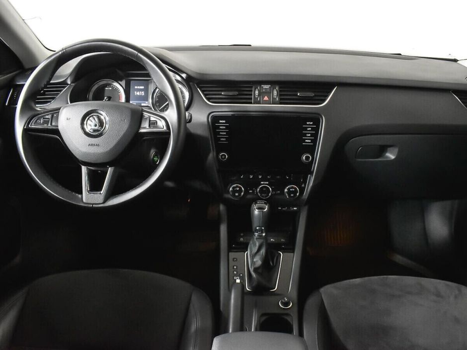 Skoda Octavia, 1.8 л, Робот, 2017 фото 9