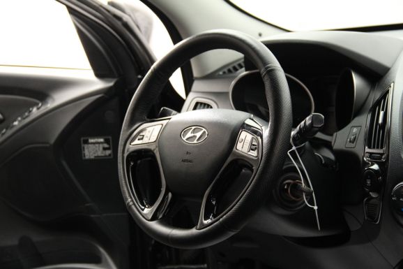 Hyundai ix35, 2.0 л, АТ, 2013 фото 9