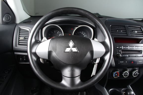 Mitsubishi ASX Instyle, 1.8 л, Вариатор, 2012 фото 8