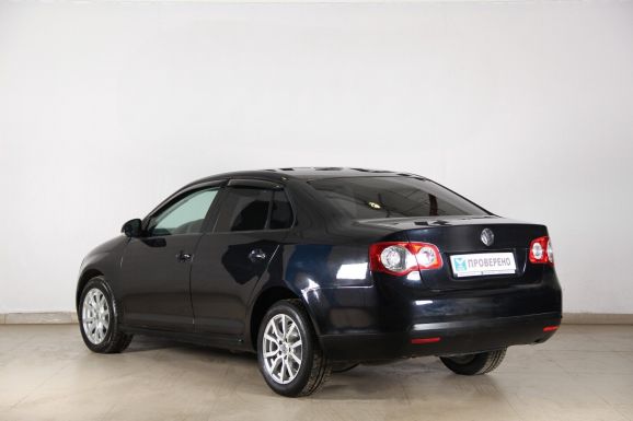 Volkswagen Jetta, 1.6 л, АТ, 2010 фото 5
