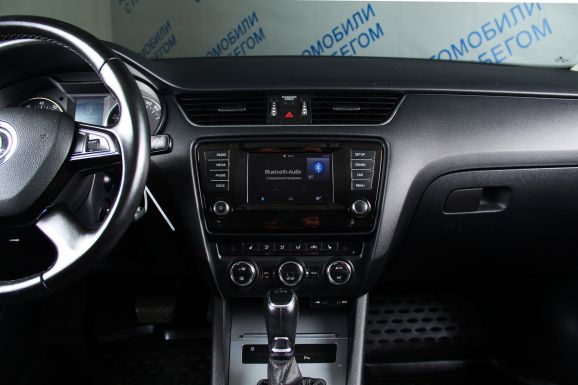 Skoda Octavia, 1.4 л, Робот, 2014 фото 14