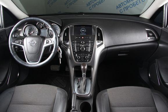 Opel Astra, 1.4 л, АТ, 2011 фото 7