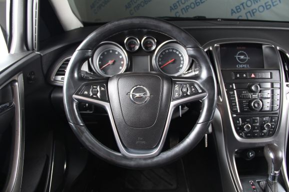 Opel Astra, 1.4 л, АТ, 2011 фото 8