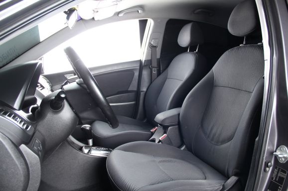 Hyundai Solaris Family, 1.6 л, АТ, 2013 фото 8