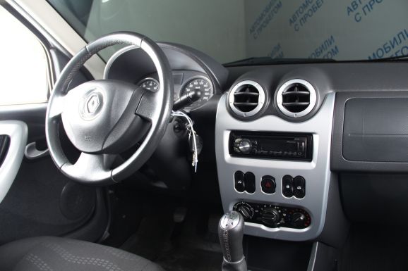 Renault Sandero Stepway, 1.6 л, МТ, 2013 фото 11