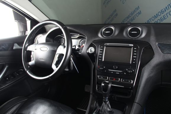 Ford Mondeo, 2.0 л, Робот, 2012 фото 12