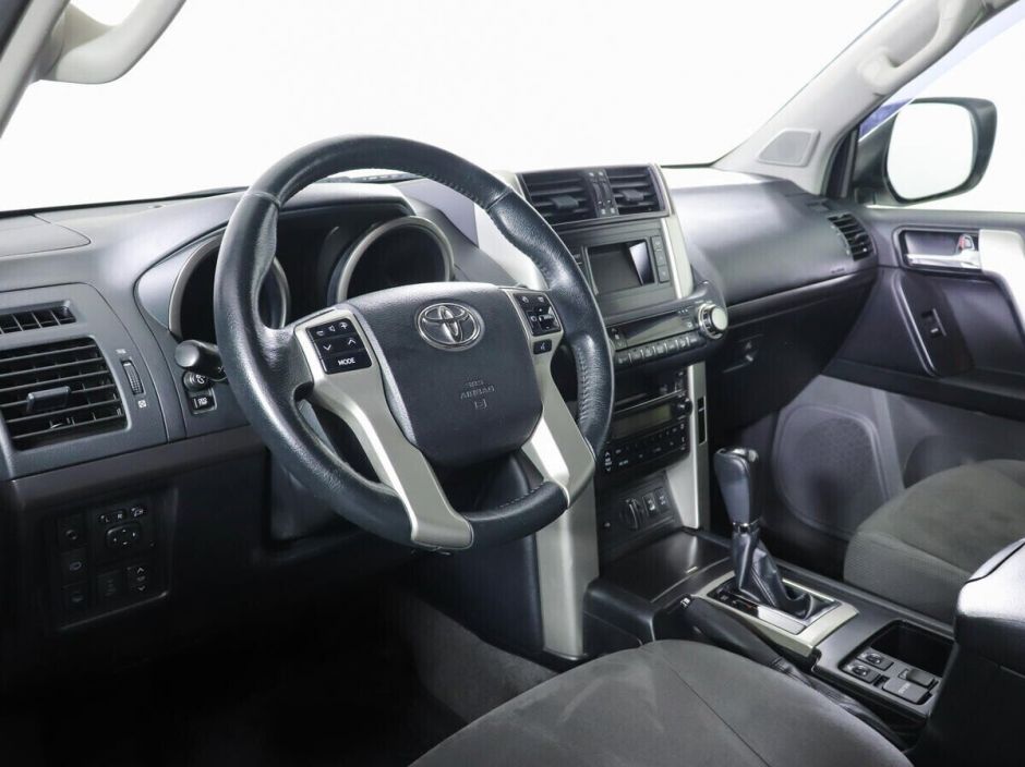 Toyota Land Cruiser Prado, 3.0 л, АТ, 2011 фото 7