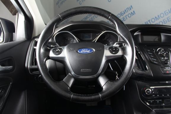 Ford Focus, 2.0 л, Робот, 2014 фото 11