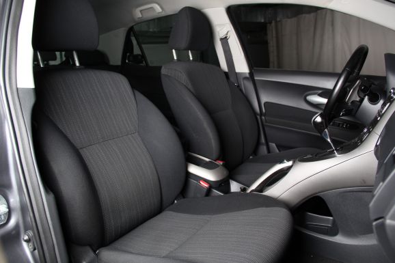 Toyota Auris, 1.6 л, Робот, 2008 фото 2