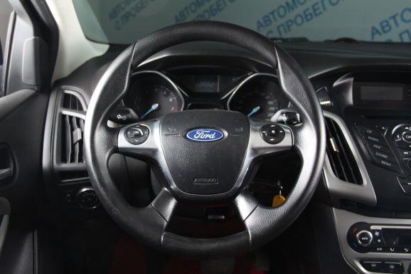 Ford Focus, 1.6 л, Робот, 2013 фото 11
