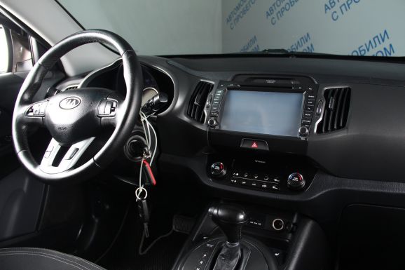 Kia Sportage Luxe, 2.0 л, АТ, 2011 фото 12