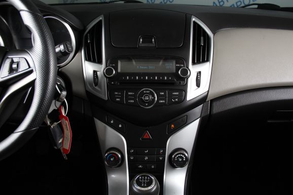 Chevrolet Cruze LS, 1.8 л, МТ, 2014 фото 11