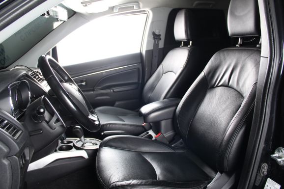Mitsubishi ASX Suriken, 1.8 л, Вариатор, 2012 фото 2