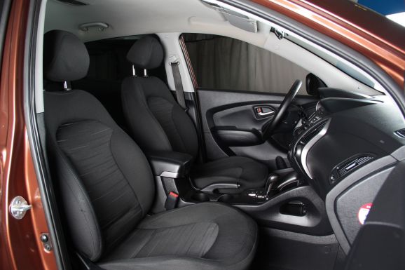 Hyundai ix35 Travel, 2.0 л, АТ, 2013 фото 2