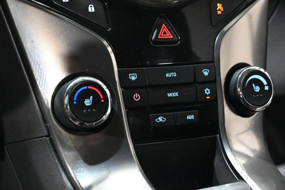 Chevrolet Cruze LTZ, 1.8 л, АТ, 2014 фото 2