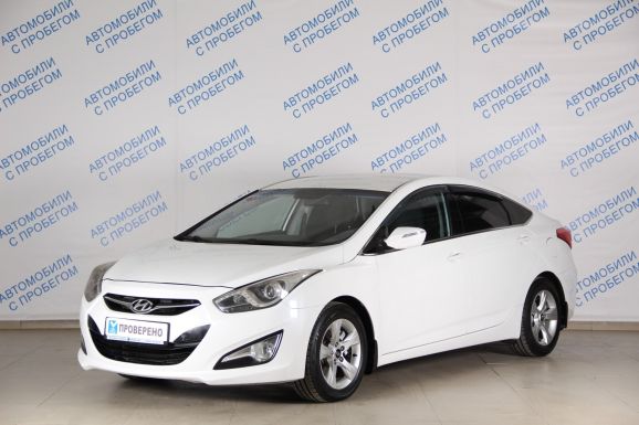 Hyundai i40 Active Plus, 2.0 л, АТ, 2012 фото 3