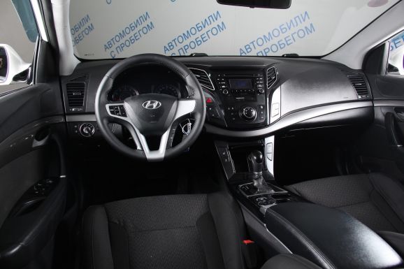 Hyundai i40 Active Plus, 2.0 л, АТ, 2012 фото 2