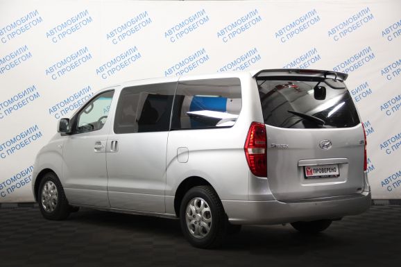 Hyundai Grand Starex, 2.5 л, АТ, 2010 фото 5