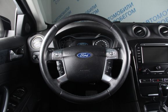 Ford Mondeo Titanium, 2.0 л, Робот, 2013 фото 7