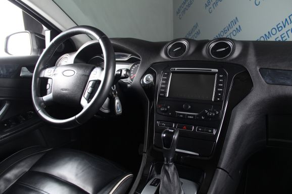 Ford Mondeo Titanium, 2.0 л, Робот, 2013 фото 8