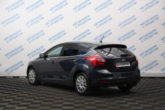 Ford Focus Titanium, 2.0 л, Робот, 2014 фото 6