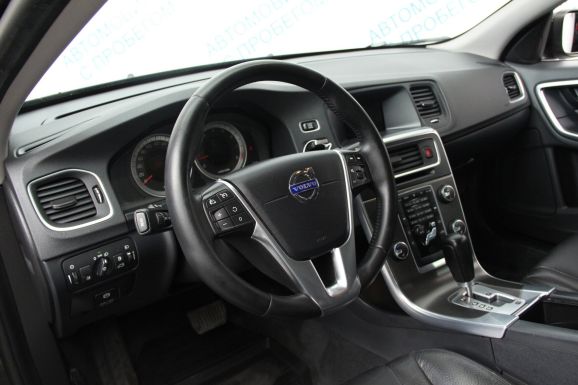 Volvo S60, 2.0 л, АТ, 2012 фото 8