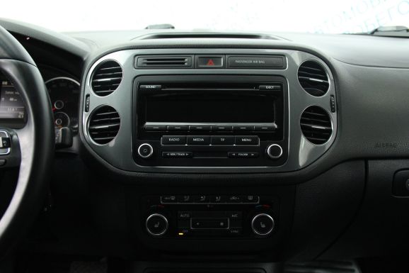 Volkswagen Tiguan Cup, 2.0 л, АТ, 2013 фото 11