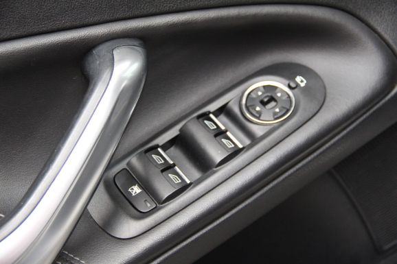 Ford Mondeo Titanium, 2.0 л, Робот, 2013 фото 10