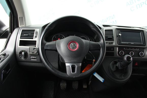 Volkswagen Caravelle Comfortline, 2.0 л, МТ, 2013 фото 9