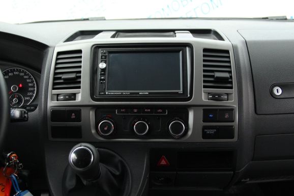Volkswagen Caravelle Comfortline, 2.0 л, МТ, 2013 фото 10