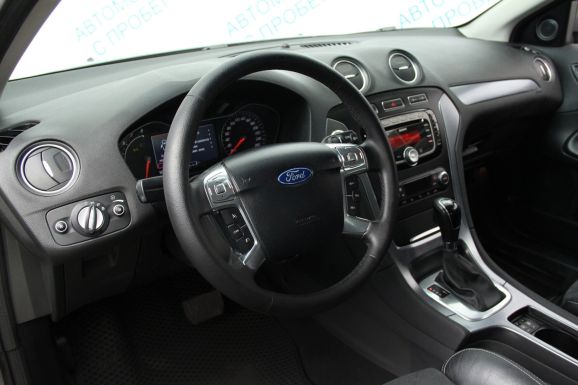 Ford Mondeo Titanium, 2.0 л, Робот, 2012 фото 10
