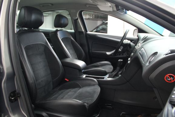 Ford Mondeo Titanium, 2.0 л, Робот, 2012 фото 2