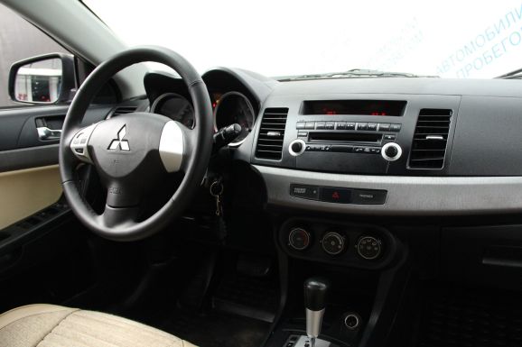 Mitsubishi Lancer, 2.0 л, Вариатор, 2010 фото 9