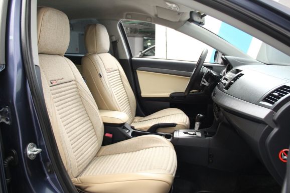 Mitsubishi Lancer, 2.0 л, Вариатор, 2010 фото 2