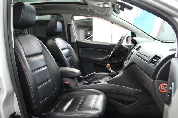 Ford Kuga, 2.0 л, МТ, 2008 фото 2