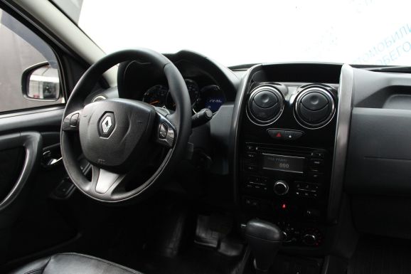 Renault Duster, 2.0 л, АТ, 2019 фото 8