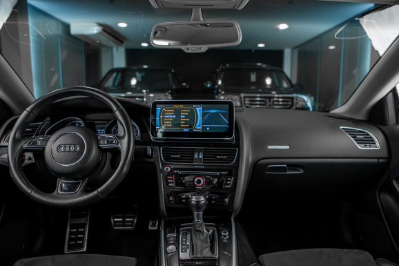 Audi A5, Робот, 2013 фото 7