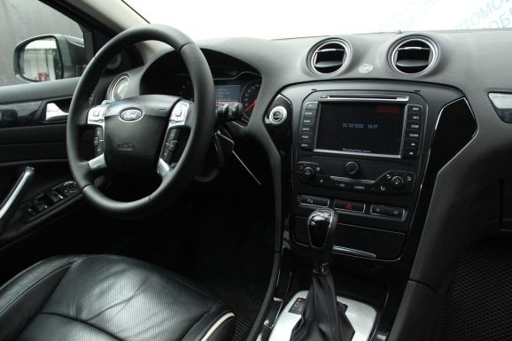 Ford Mondeo Titanium, 2.0 л, Робот, 2012 фото 7