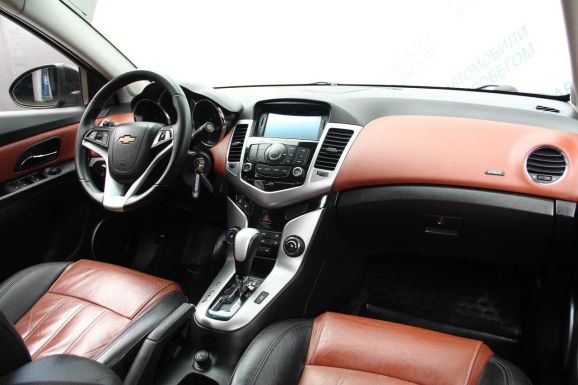 Chevrolet Cruze LT, 1.8 л, АТ, 2010 фото 7