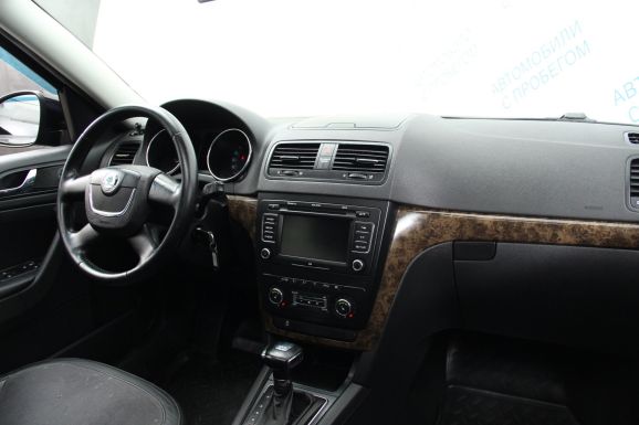 Skoda Yeti Elegance, 1.2 л, Робот, 2012 фото 9