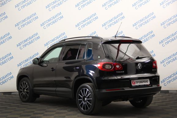 Volkswagen Tiguan, 2.0 л, АТ, 2011 фото 6