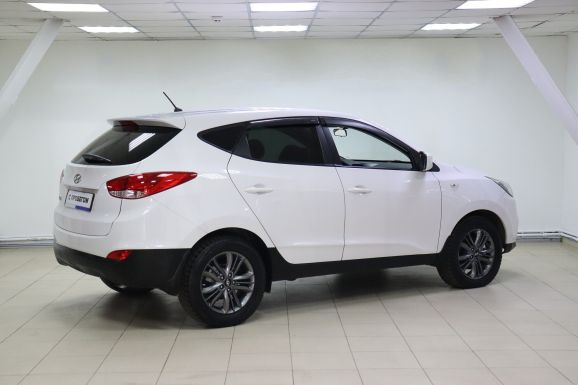 Hyundai ix35, 2.0 л, АТ, 2014 фото 6