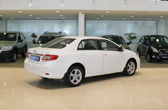 Toyota Corolla, 1.6 л, АТ, 2012 фото 6