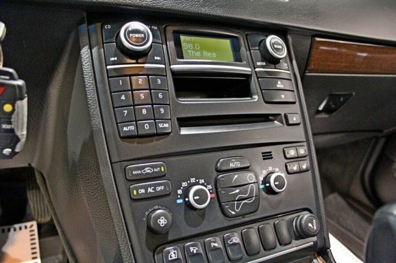 Volvo XC90, 2.5 л, АТ, 2010 фото 1