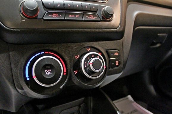 Kia Rio, 1.6 л, АТ, 2012 фото 2